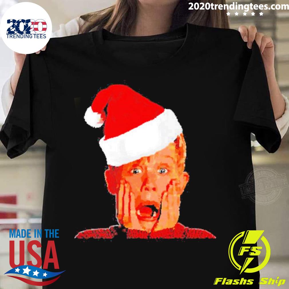 Official home Alone Kevin Mccallister Santa Hat T-shirt