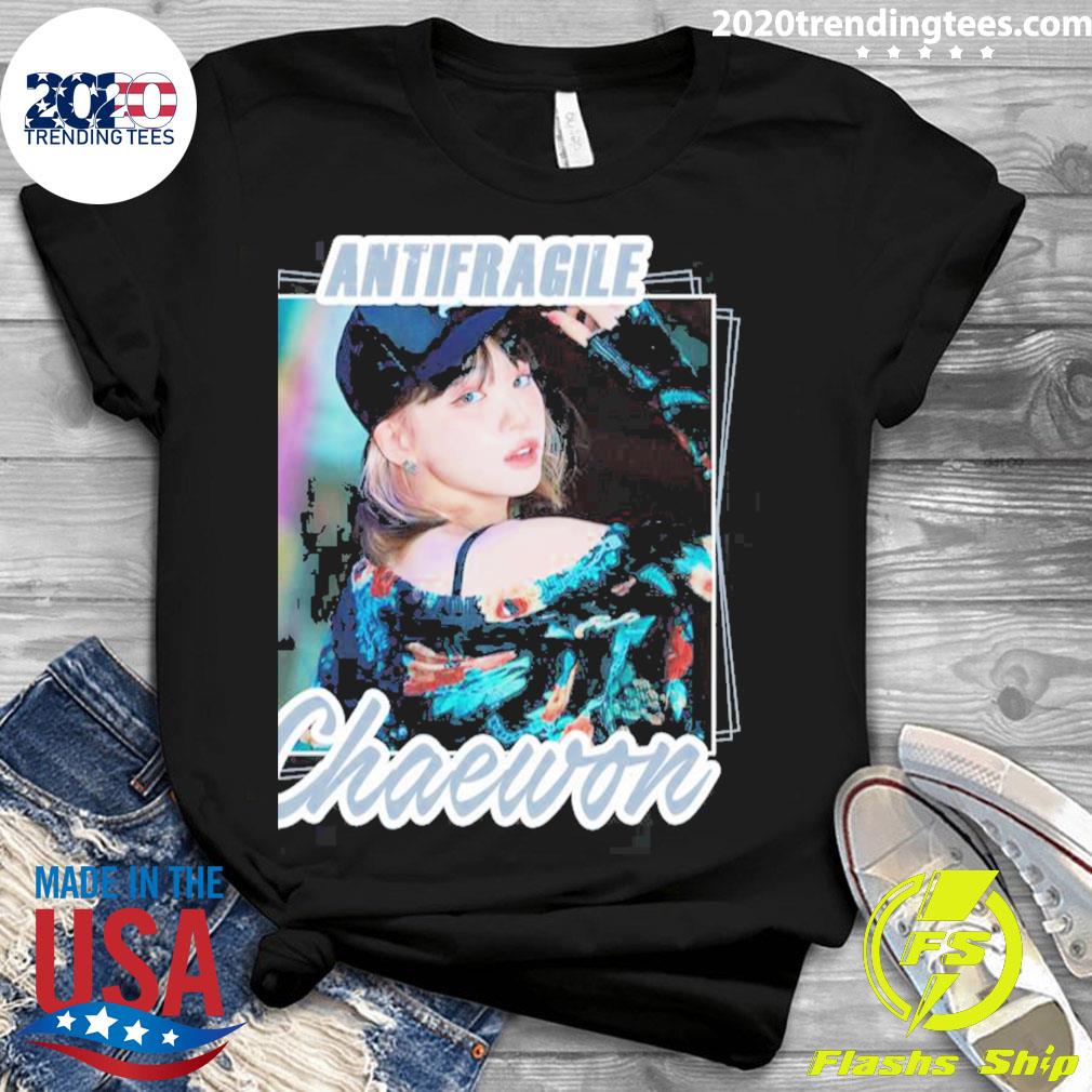 Official leader Le Sserafim Chaewon T-shirt - 2020 Trending Tees