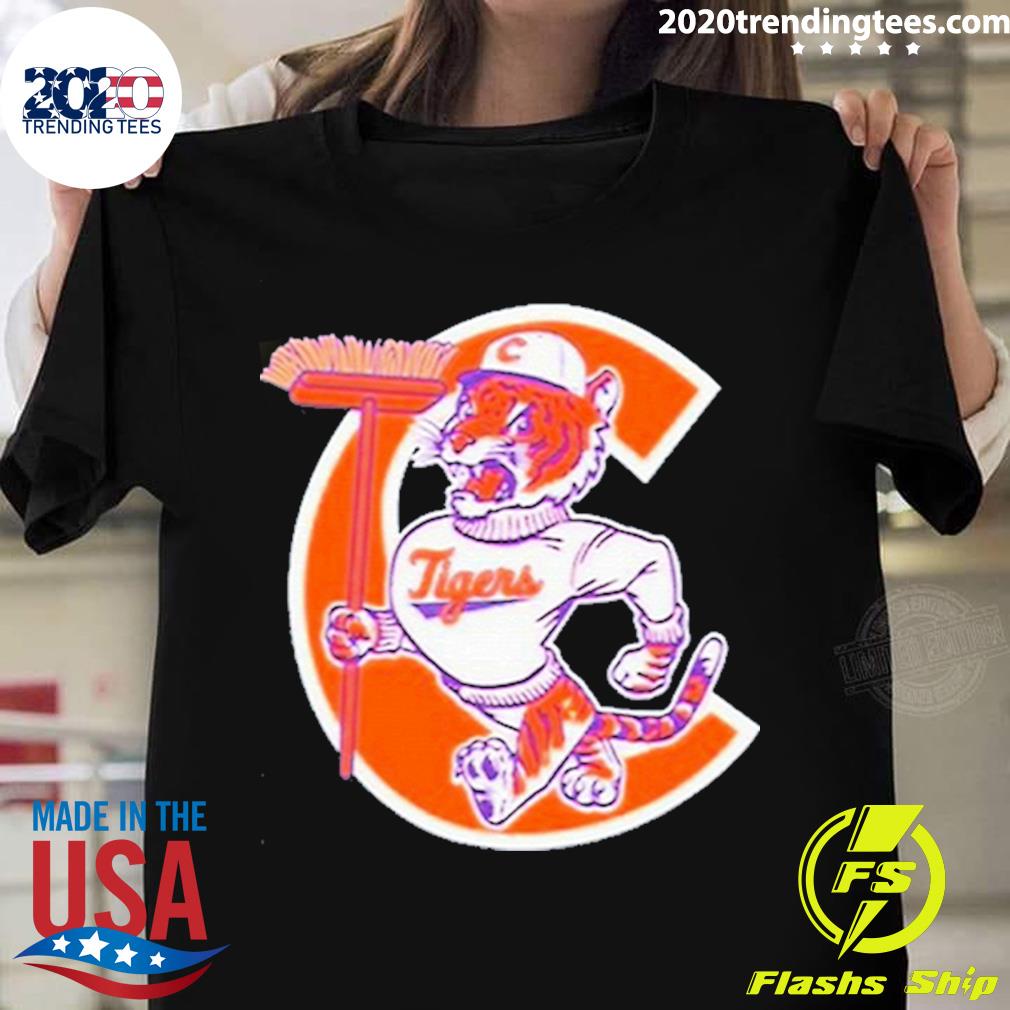 Official sweep Tigers T-shirt