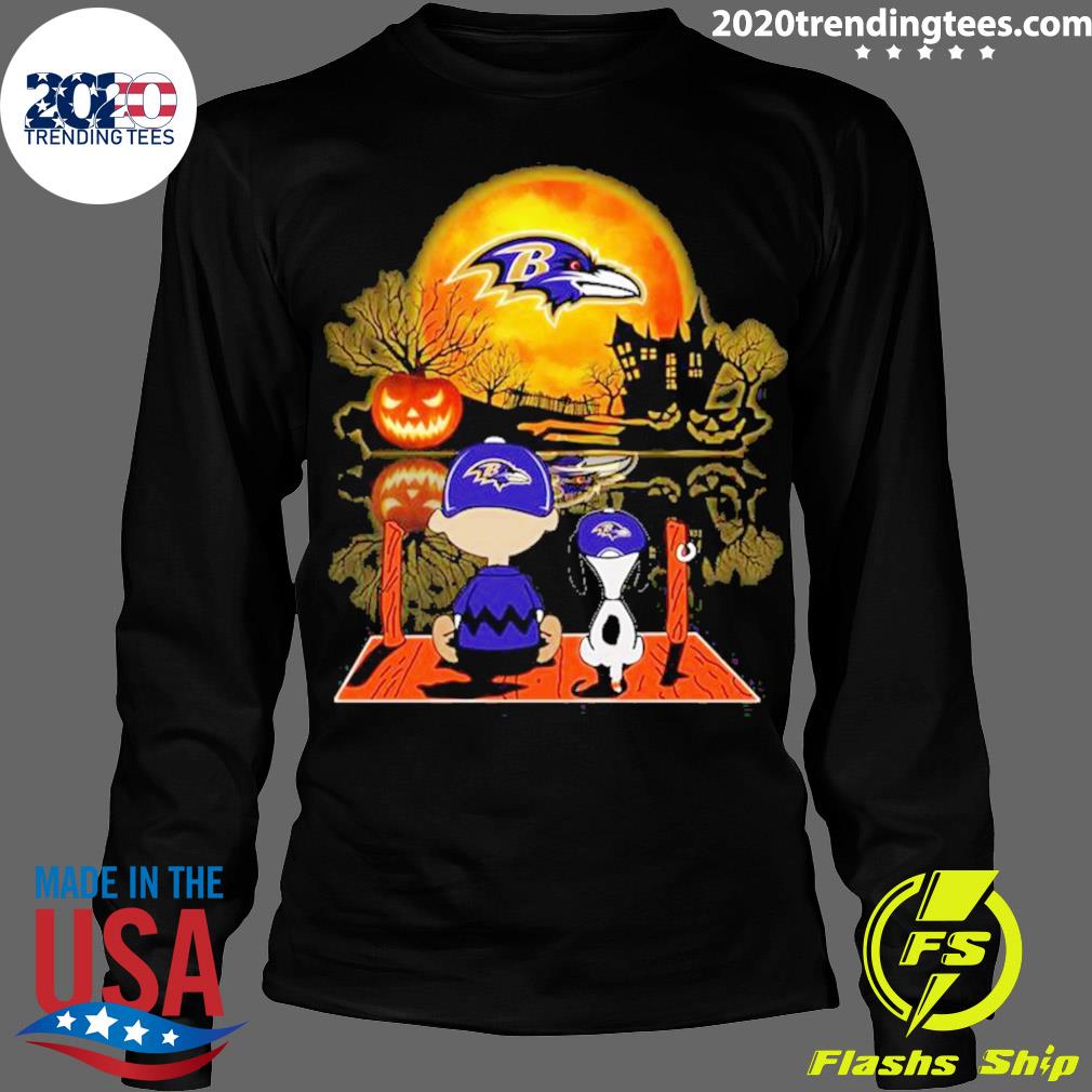 Charlie Brown And Snoopy Watching Denver Broncos Halloween T-Shirt