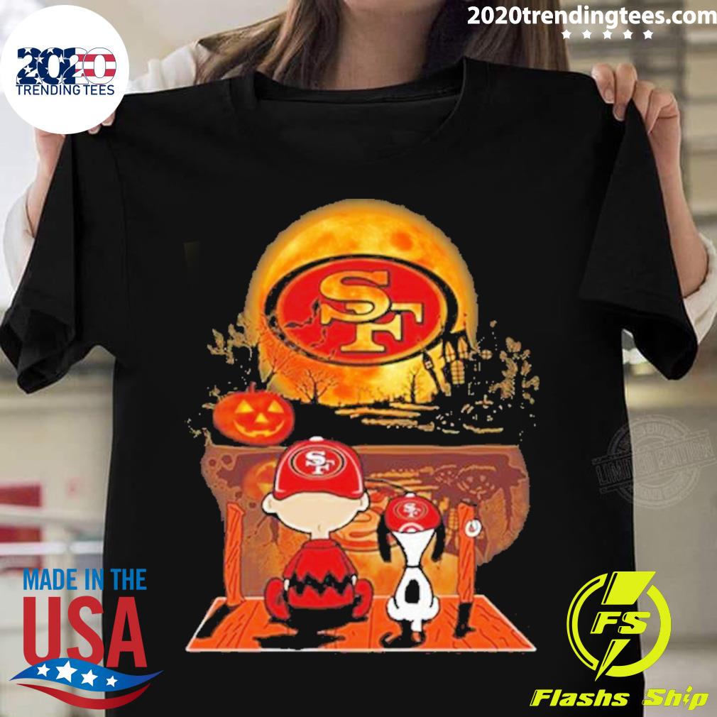 Snoopy and Charlie Brown Sit Under Moon San Francisco Giants Halloween 2023  T-shirt, hoodie, sweater, long sleeve and tank top