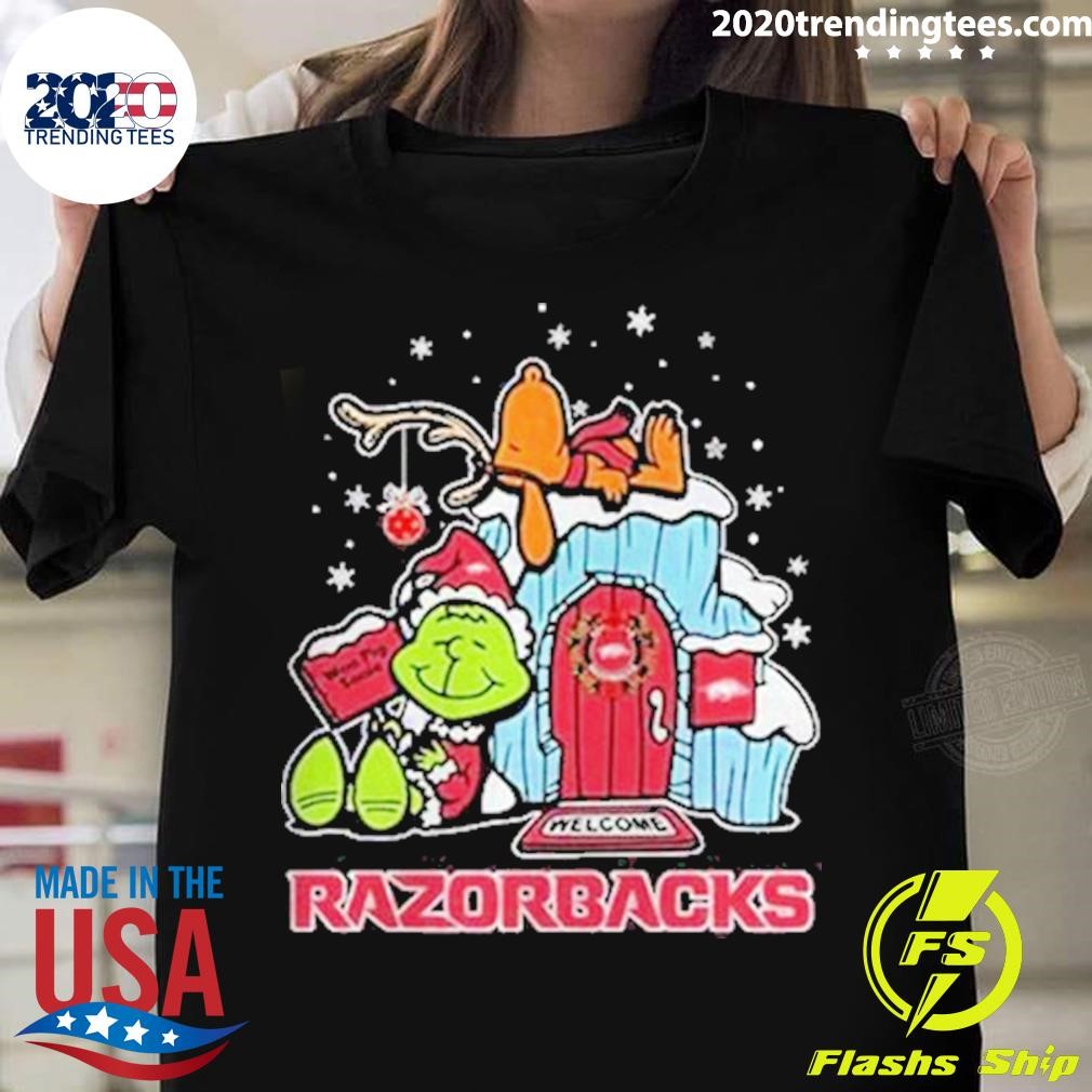 Arkansas Razorbacks Grinch Nuts Welcome Christmas T-shirt