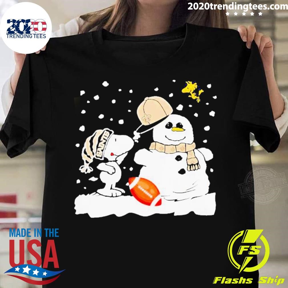 New Orleans Saints Snoopy Wearing Hat For Snowman T-shirt