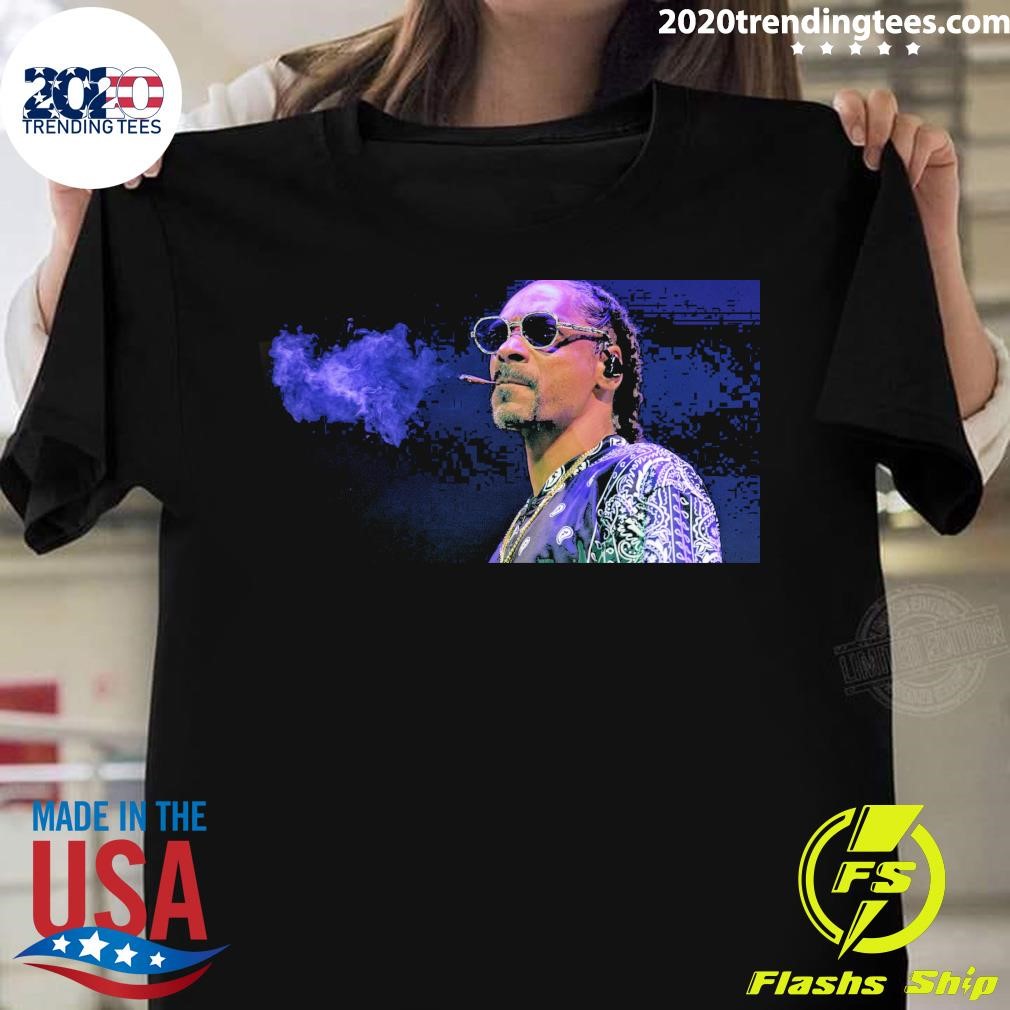 Original Snoop Dogg Says He’s Done Smoking Weed But Social Media Ain't Buying It T-shirt