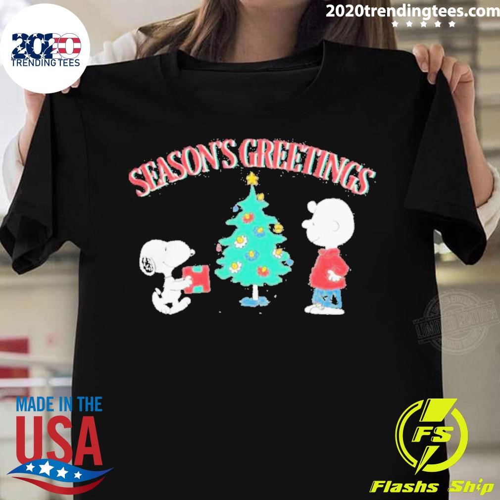 Snoopy And Charlie Brown Season’s Greetings Christmas T-shirt