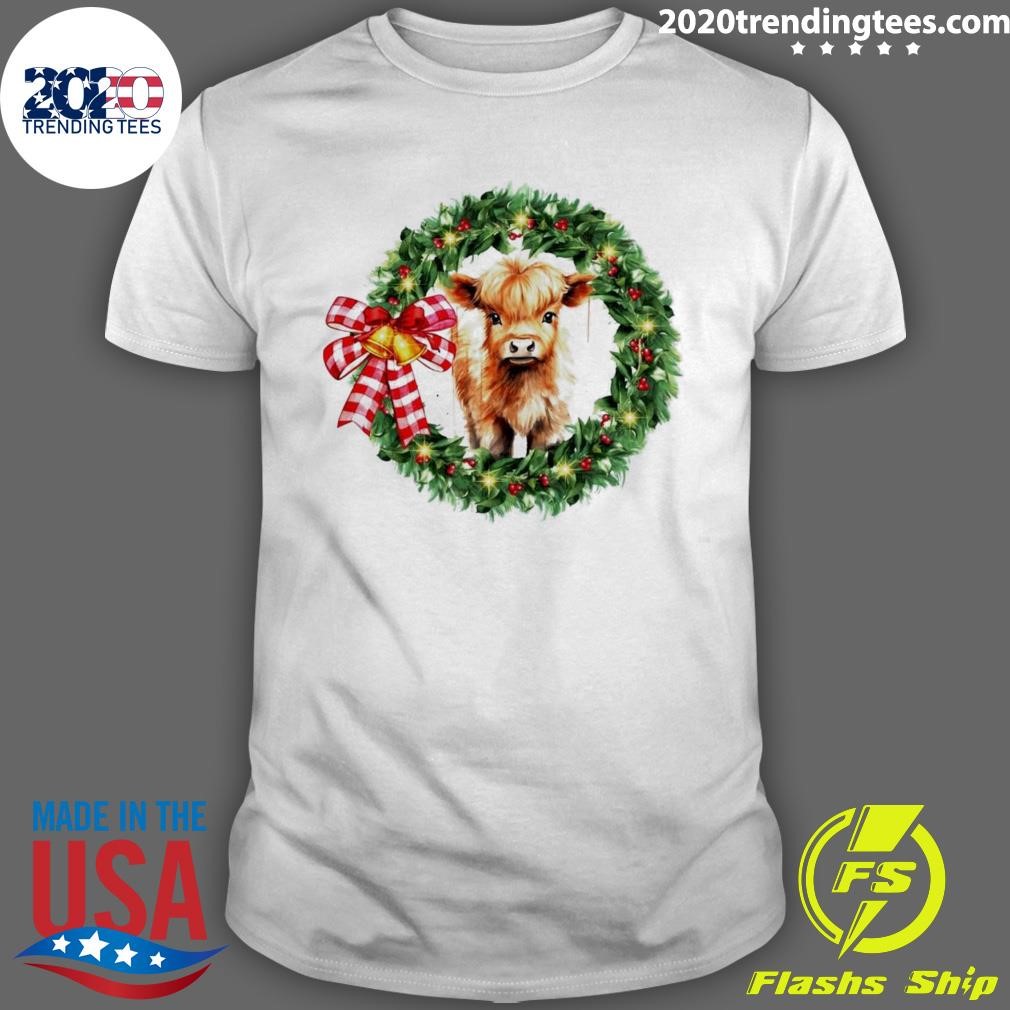 Top Baby Cow In Wreath Christmas T-shirt
