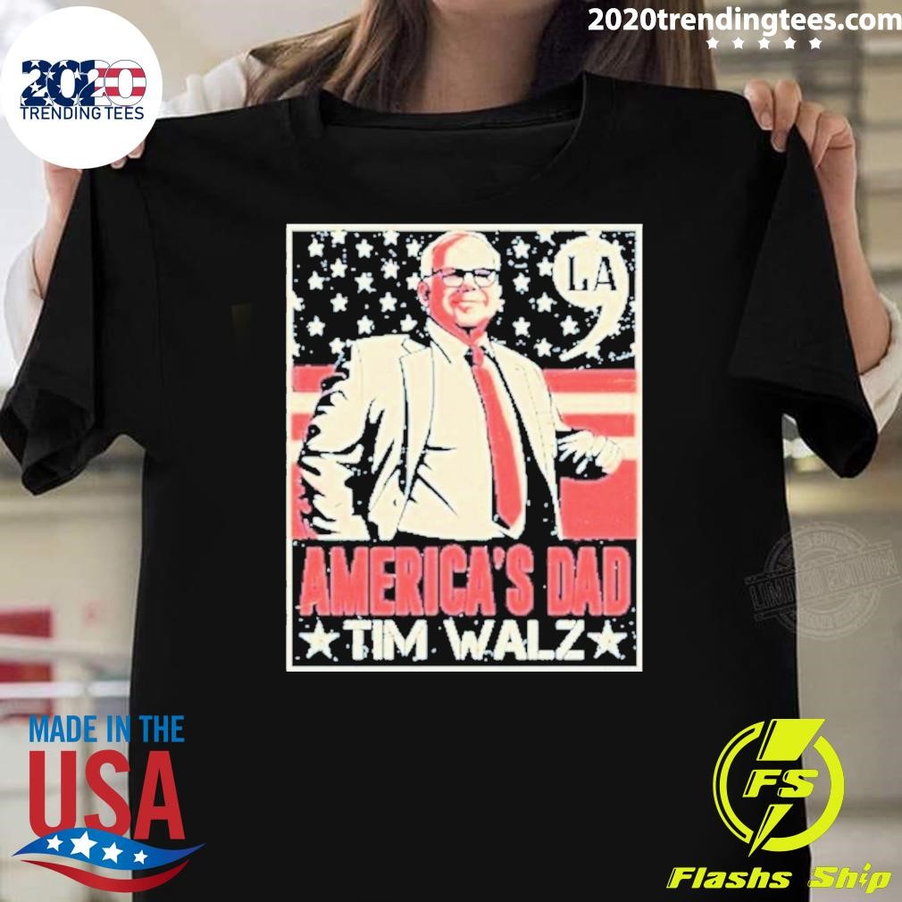 Awesome Comma La America’s Dad Tim Walz 2024 T-shirt