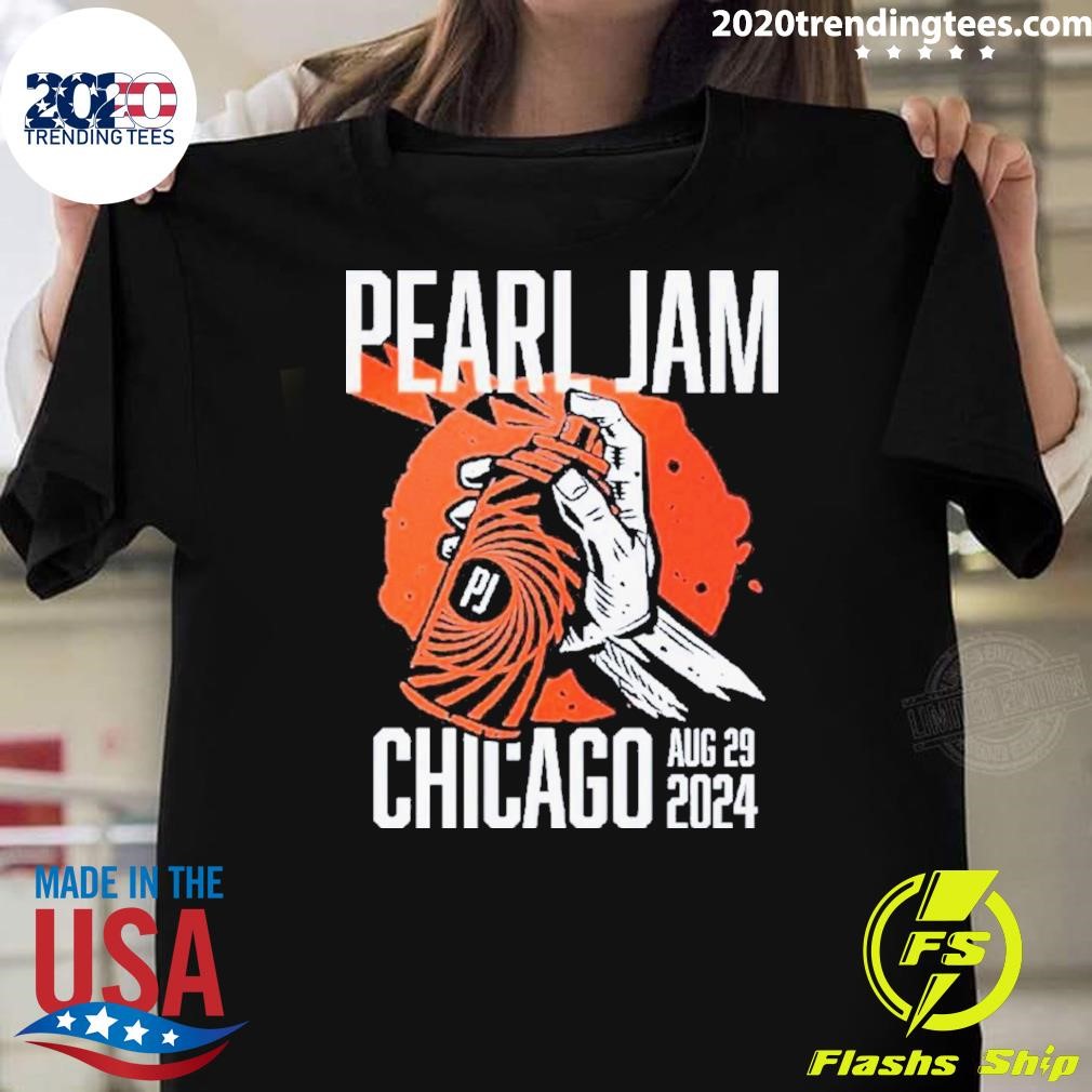 Awesome Pearl Jam At Wrigley Field, Chicago, Il, Usa On August 29, 2024 Event T-shirt