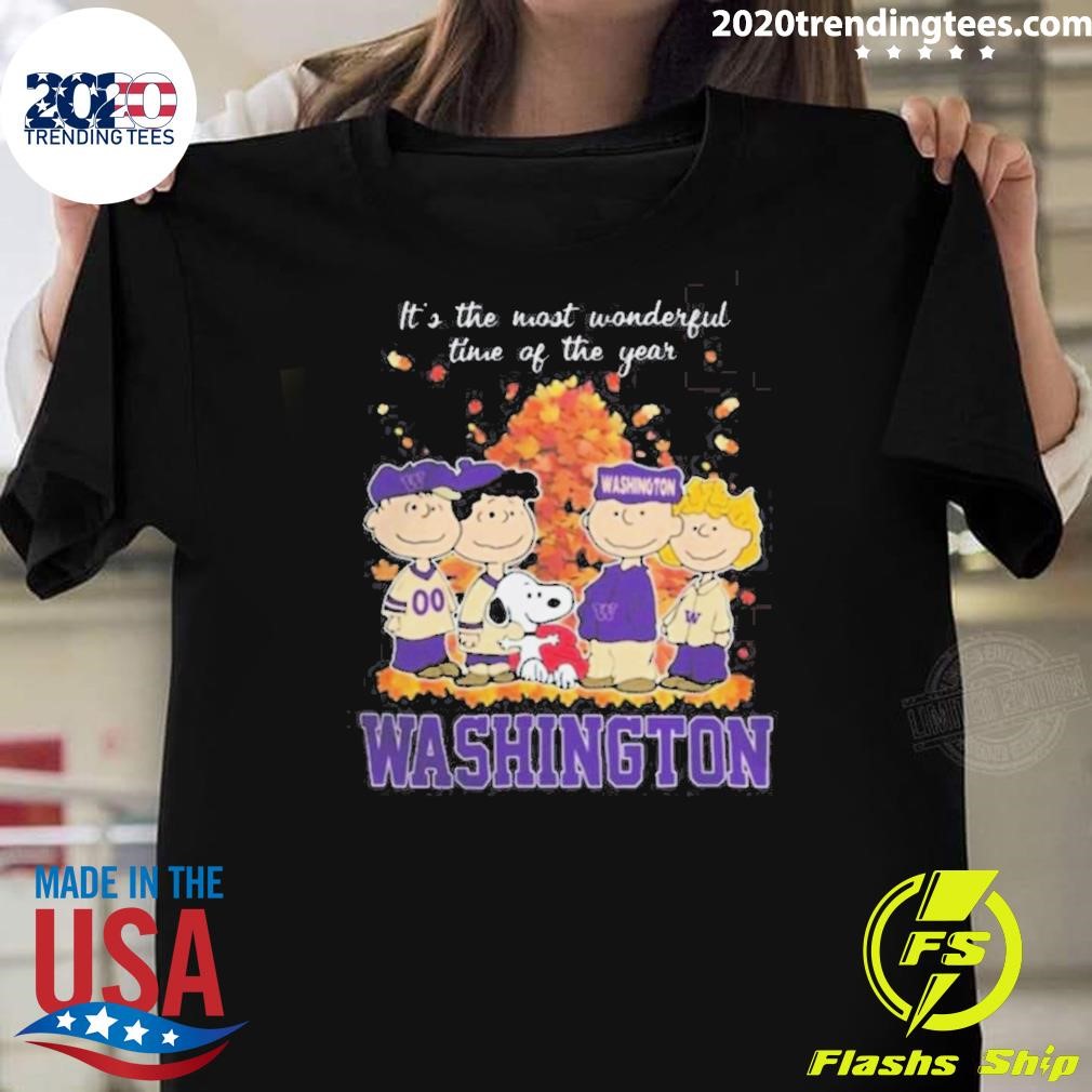 Best Washington Huskies x Peanuts Snoopy Autumn It’s The Most Wonderful Time Of The Year 2024 T-shirt