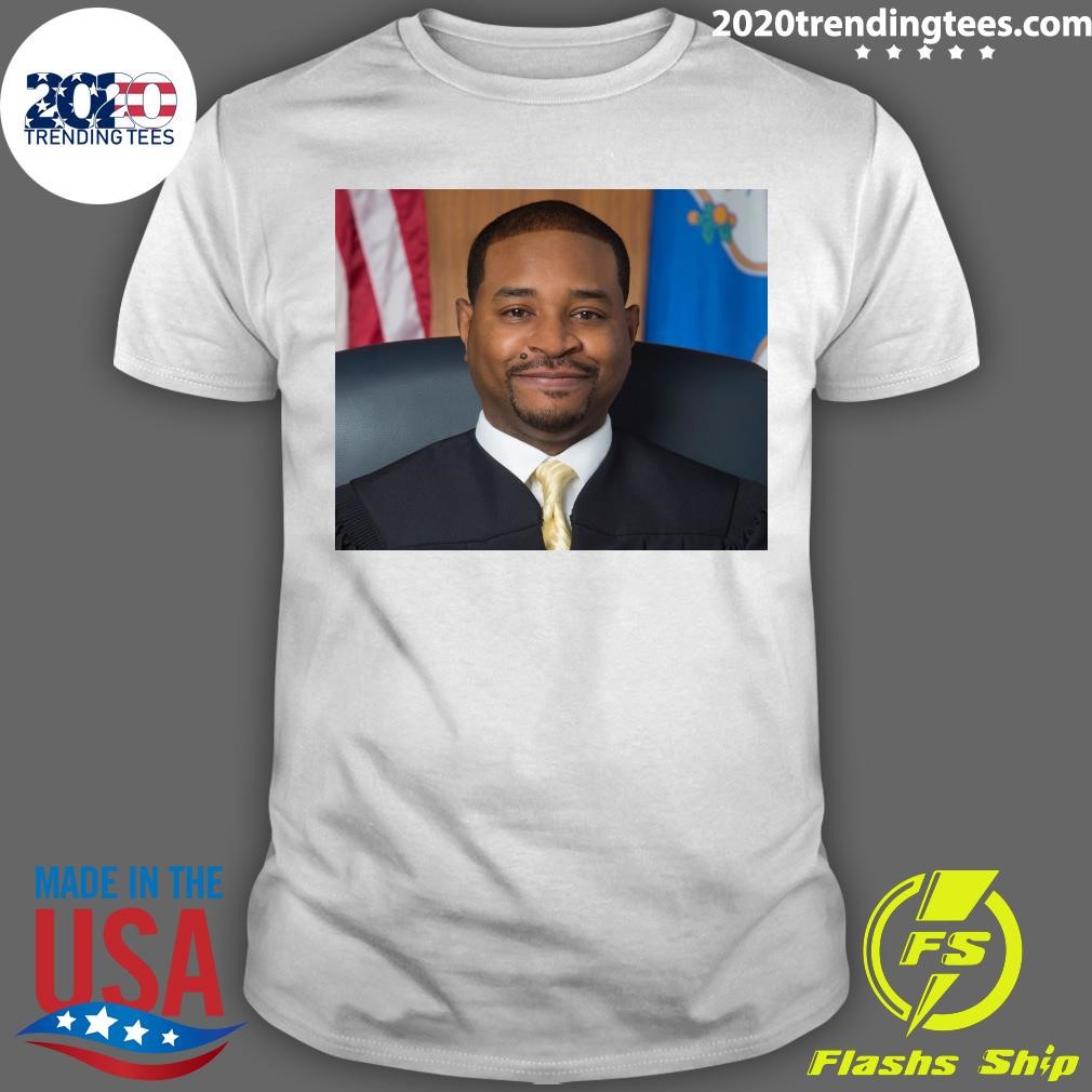 Top Lamont nominates Justice Raheem L. Mullins to become next chief justice of Connecticut Supreme Court T-shirt