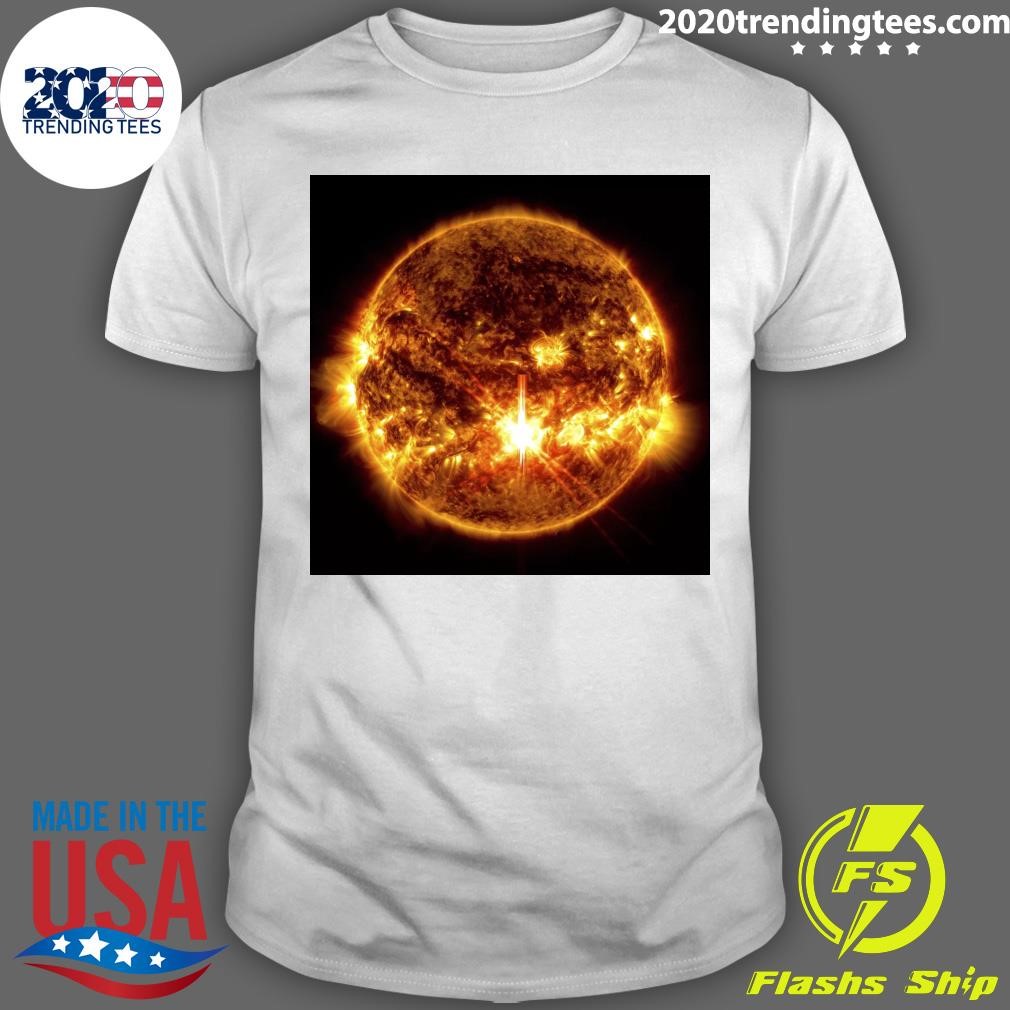 Best Solar Storm Could Disrupt Communications And Display Northern Lights To Parts Of California T-Shirt