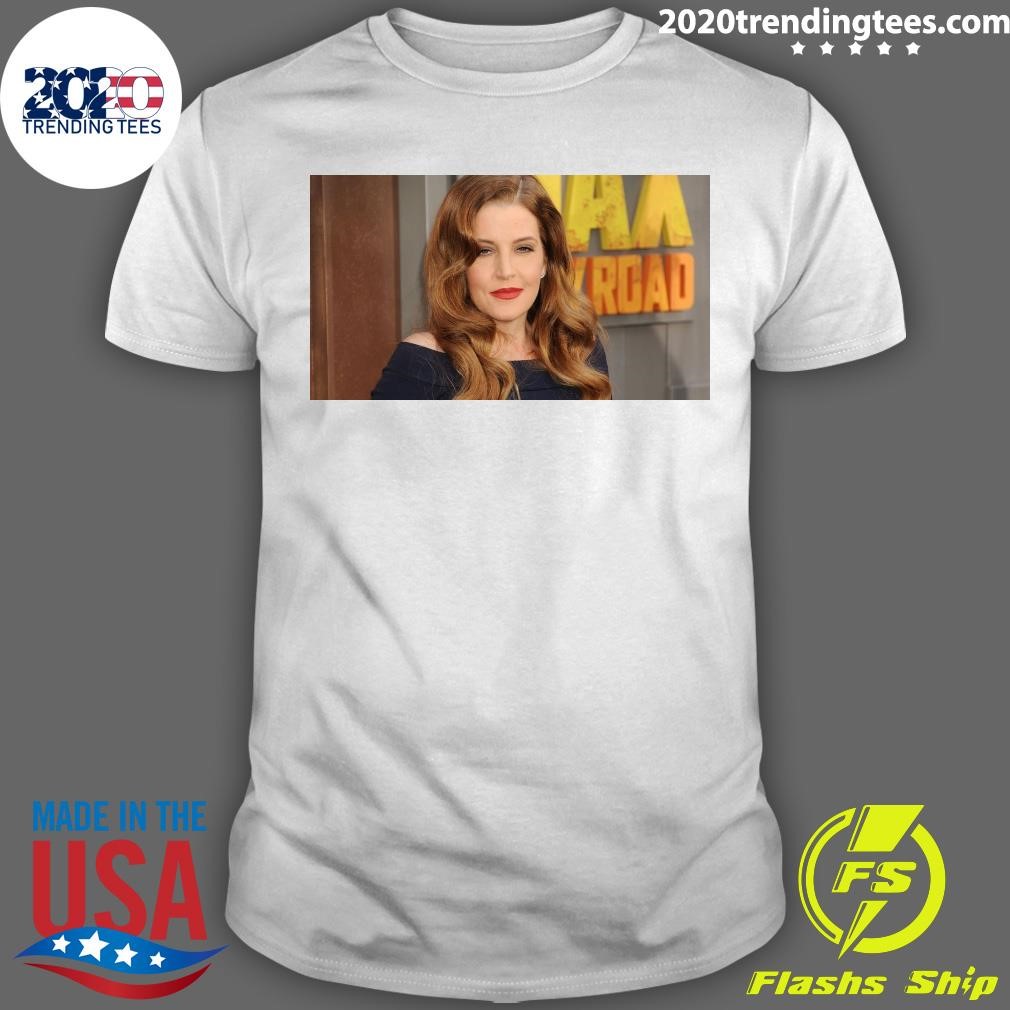 Funny Lisa Marie Presley Relembra Morte Do Pai, Elvis Presley, Em Novo Livro T-shirt