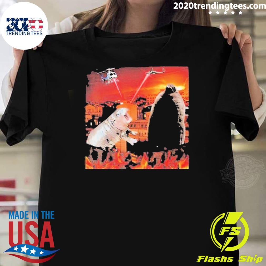 Nice Moo Deng And Pesto Battle Destroy City Fire Scene 2024 T-shirt