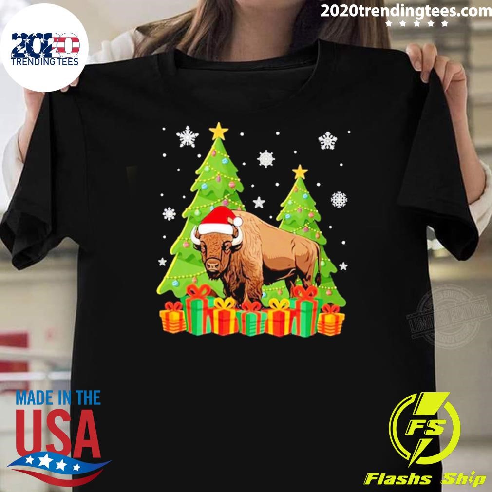 Awesome Cow Bison Pine Tree Snow Flakes Christmas 2024 T-shirt