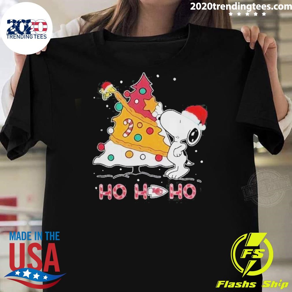 Awesome Good Kansas City Chiefs NFL Snoopy Christmas Tree Ho Ho Ho T-shirt